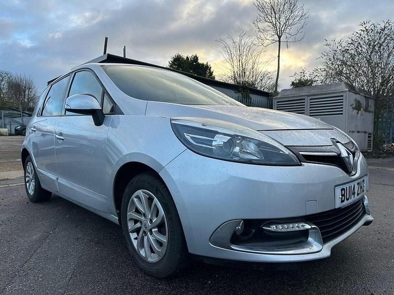 Silver Used 2014 Renault Scénic III Dynamique MPV | £4,195 (Fair price) - Image 1/4
