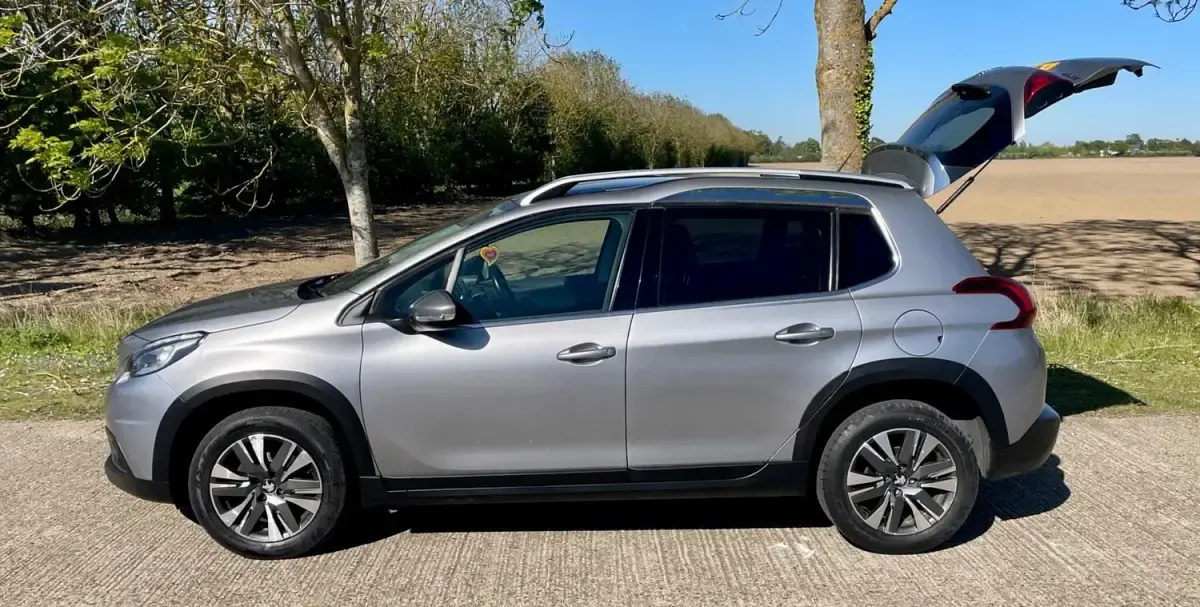 Second-hand Peugeot 2008 Allure Premium 2019 Gri SUV