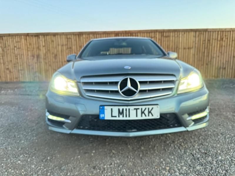 Used Mercedes C180 156 HP (114 kW) 2011 Grey Sedan