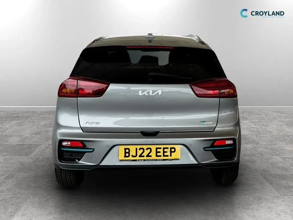 Used Kia e-Niro 147 kW (201 HP) 2022 Grey SUV