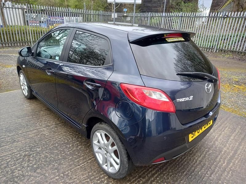 Używany Mazda 2 2014 Niebieski Hatchback