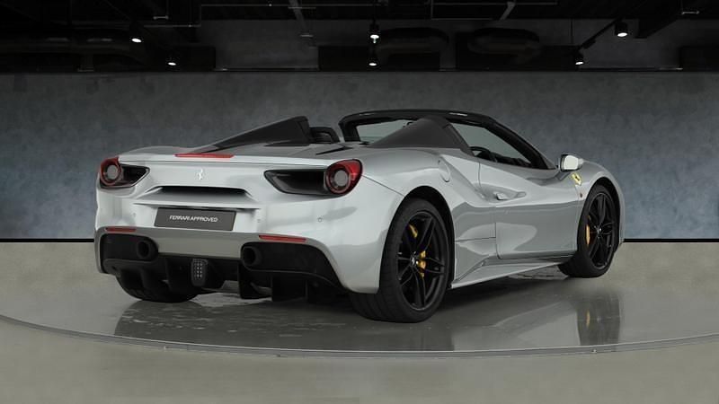 Used Ferrari 488 2018 Grigio titanio metallic Cabriolet