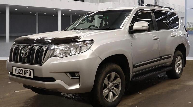 Used Toyota Land Cruiser Active 204 HP (150 kW) 2023 Silver Estate