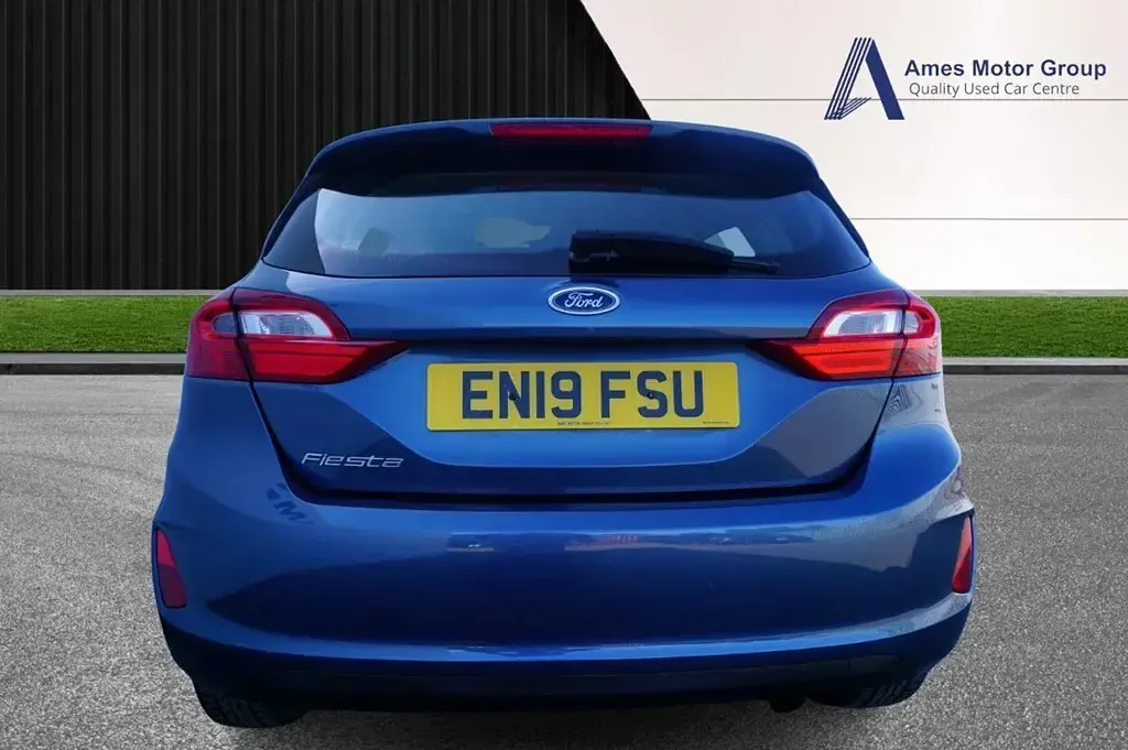 Used Ford Fiesta Zetec 100 HP (73 kW) 2019 Blue Hatchback
