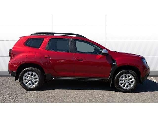 Used Dacia Duster Comfort 91 HP (66 kW) 2022 Red SUV