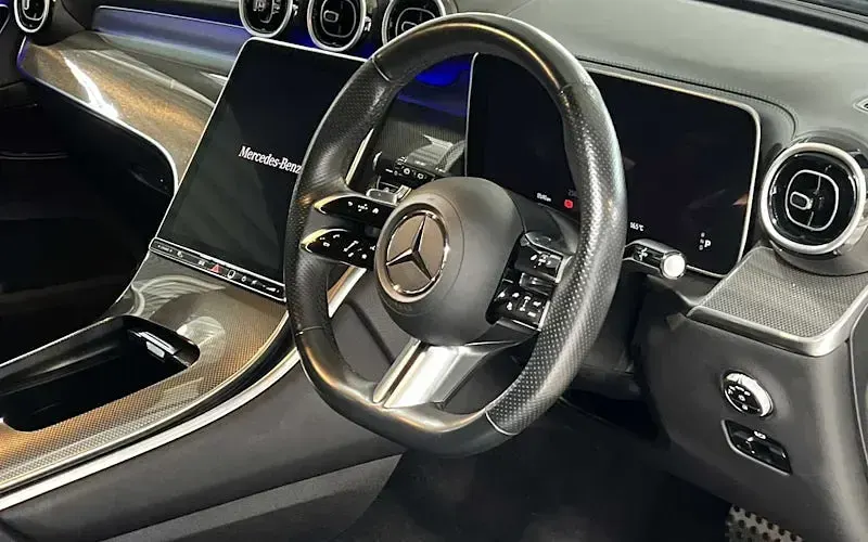 Used Mercedes GLC220 AMG line 197 HP (144 kW) 2023 Silver SUV