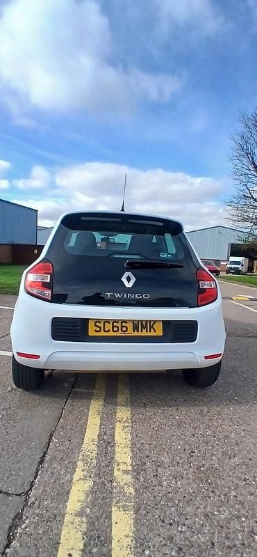 Used Renault Twingo Dynamique 2016 White Hatchback