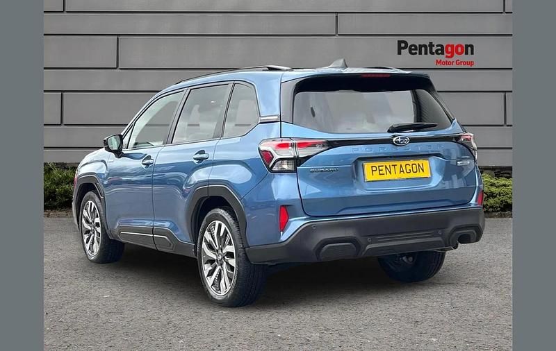 Usado Subaru Forester 134 HP (98 kW) 2025 Azul SUV
