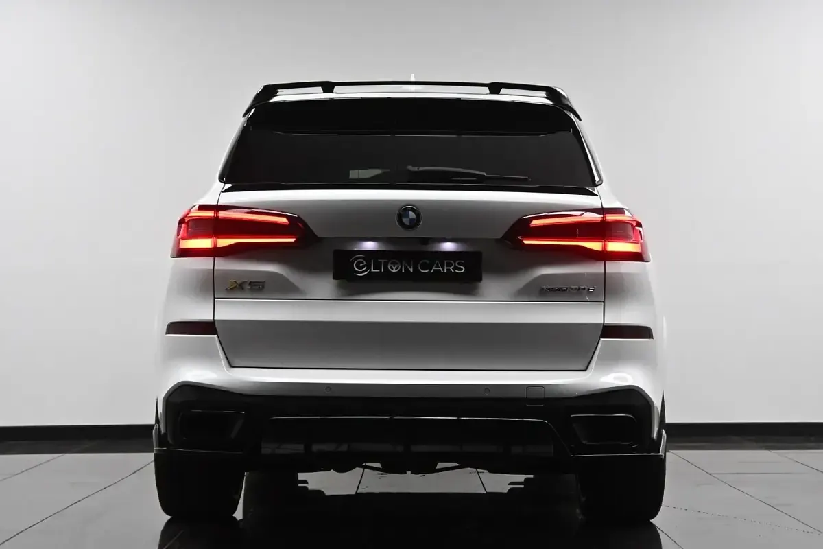 Used BMW X5 M Sport 281 HP (206 kW) 2021 White SUV