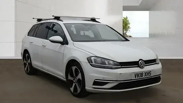 Używany VW Golf VII SE 115 KM (84 kW) 2018 Biały Kombi