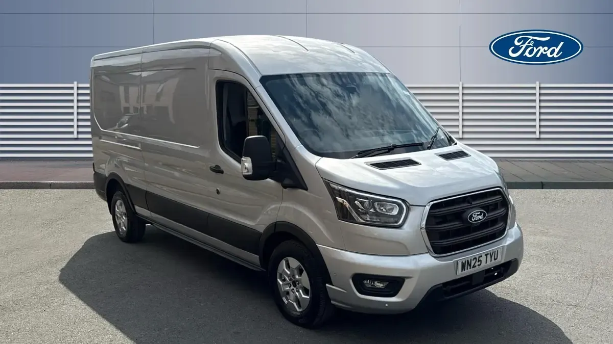 Usado Ford Transit Limited 165 HP (121 kW) 2025 Van