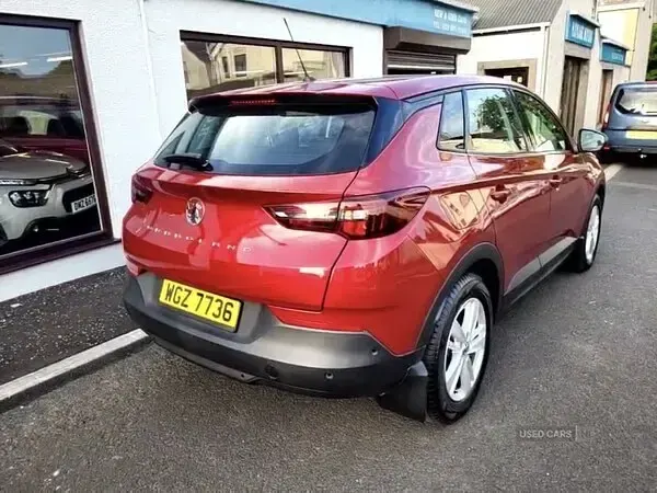 Used Vauxhall Grandland X 130 HP (95 kW) 2022 Red SUV