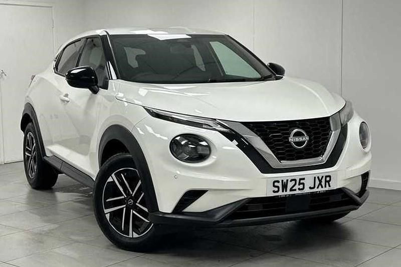 Used Nissan Juke N-Connecta 114 HP (83 kW) 2025 White SUV