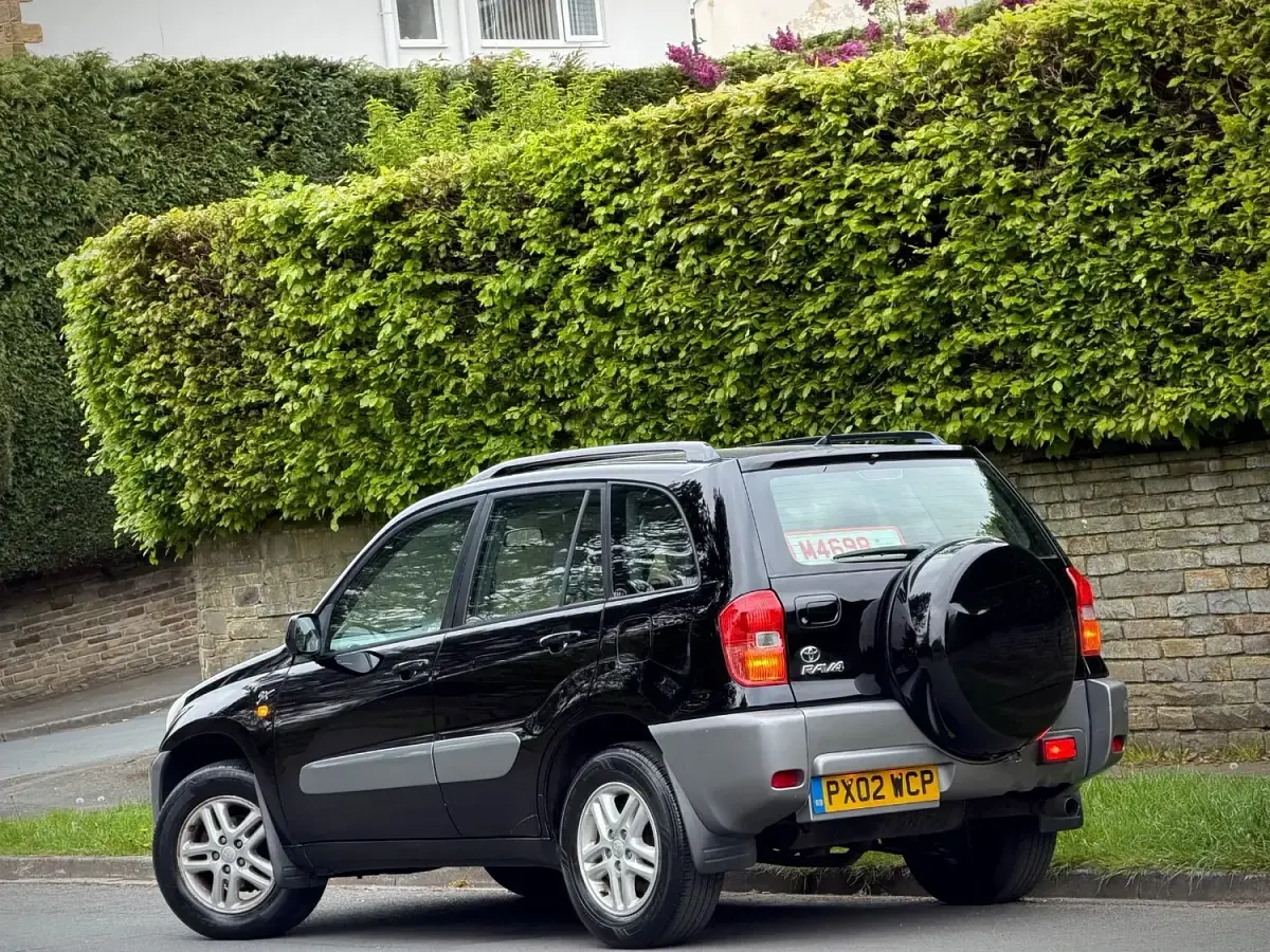Used Toyota RAV4 2002 Black SUV