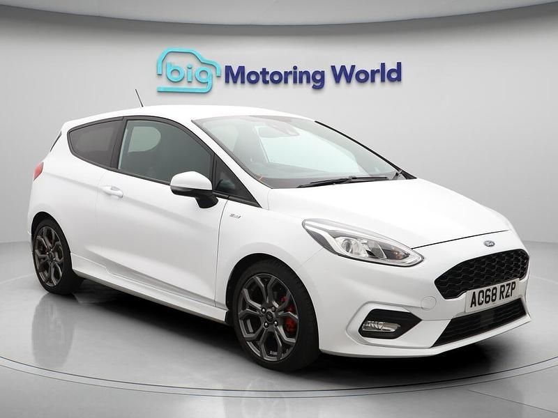 White Used 2018 Ford Fiesta ST-Line X Hatchback | £9,172 (Fair price) - Image 1/4