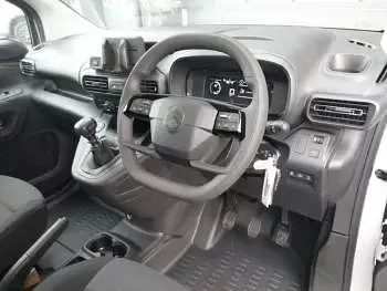 New Citroën Berlingo 100 HP (73 kW) 2026 White MPV