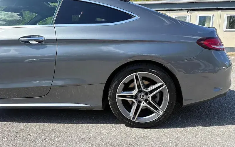 Used Mercedes C200 AMG Line Premium Plus 184 HP (135 kW) 2018 Grey Coupe