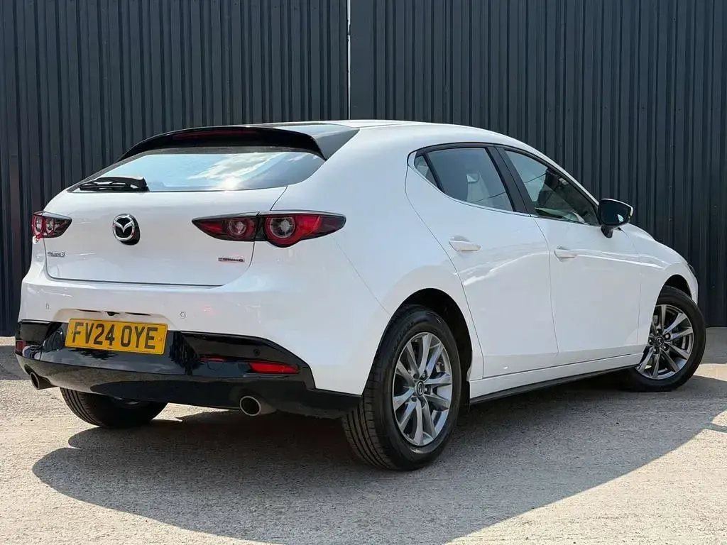 Used Mazda 3 Center-Line 122 HP (89 kW) 2023 Hatchback