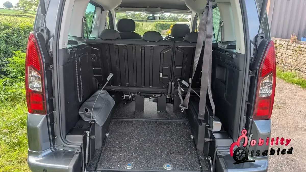Used Peugeot TePee 2018 Grey MPV