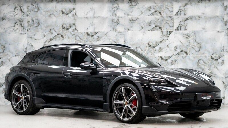 Black Used 2022 Porsche Taycan Cross Turismo Sedan | £61,989 - Image 1/4