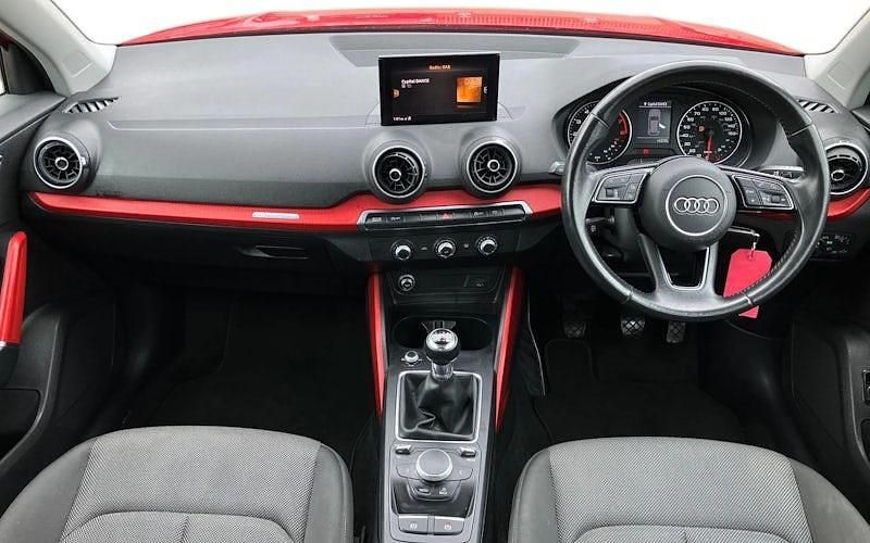 Used Audi Q2 Sport 116 HP (85 kW) 2018 Red SUV