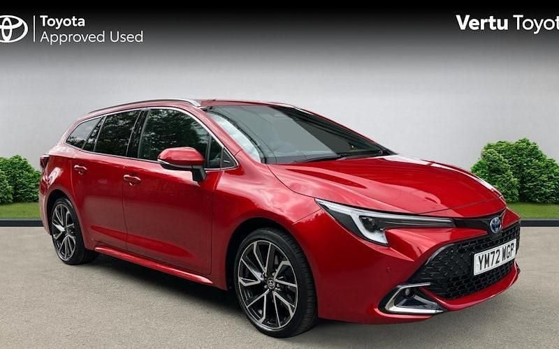 Used 2024 Toyota Corolla Estate | £25,161 (Fair price) - Image 1/4