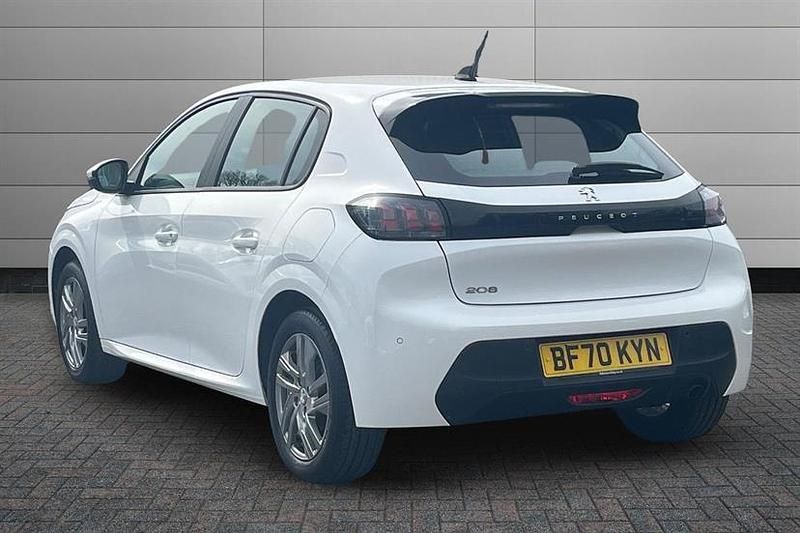 Used Peugeot 208 Active 100 HP (73 kW) 2020 White Hatchback