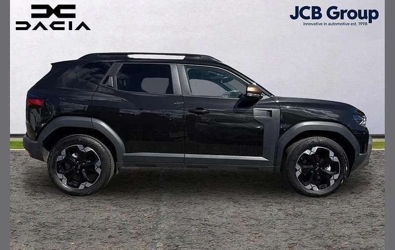 Used Dacia Duster Extreme 143 HP (105 kW) 2025 Black SUV