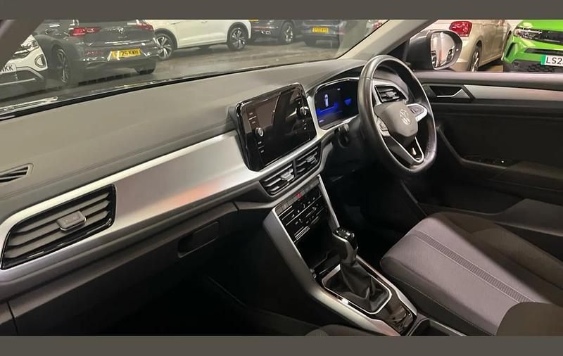 Used VW T-Roc Life 150 HP (110 kW) 2023 Grey SUV