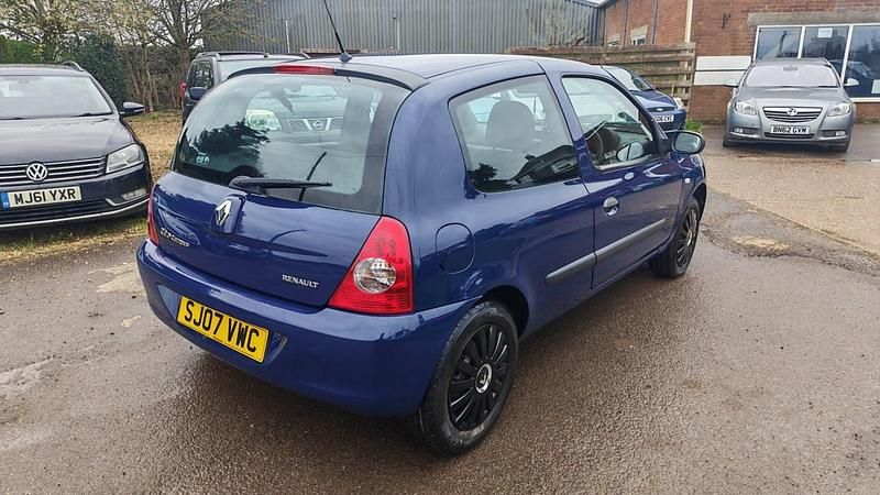 Used Renault Clio II Campus 2007 Blue Hatchback