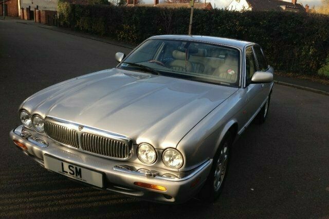 Used 2002 Jaguar XJ8 Sedan | £2,500 - Image 1/4