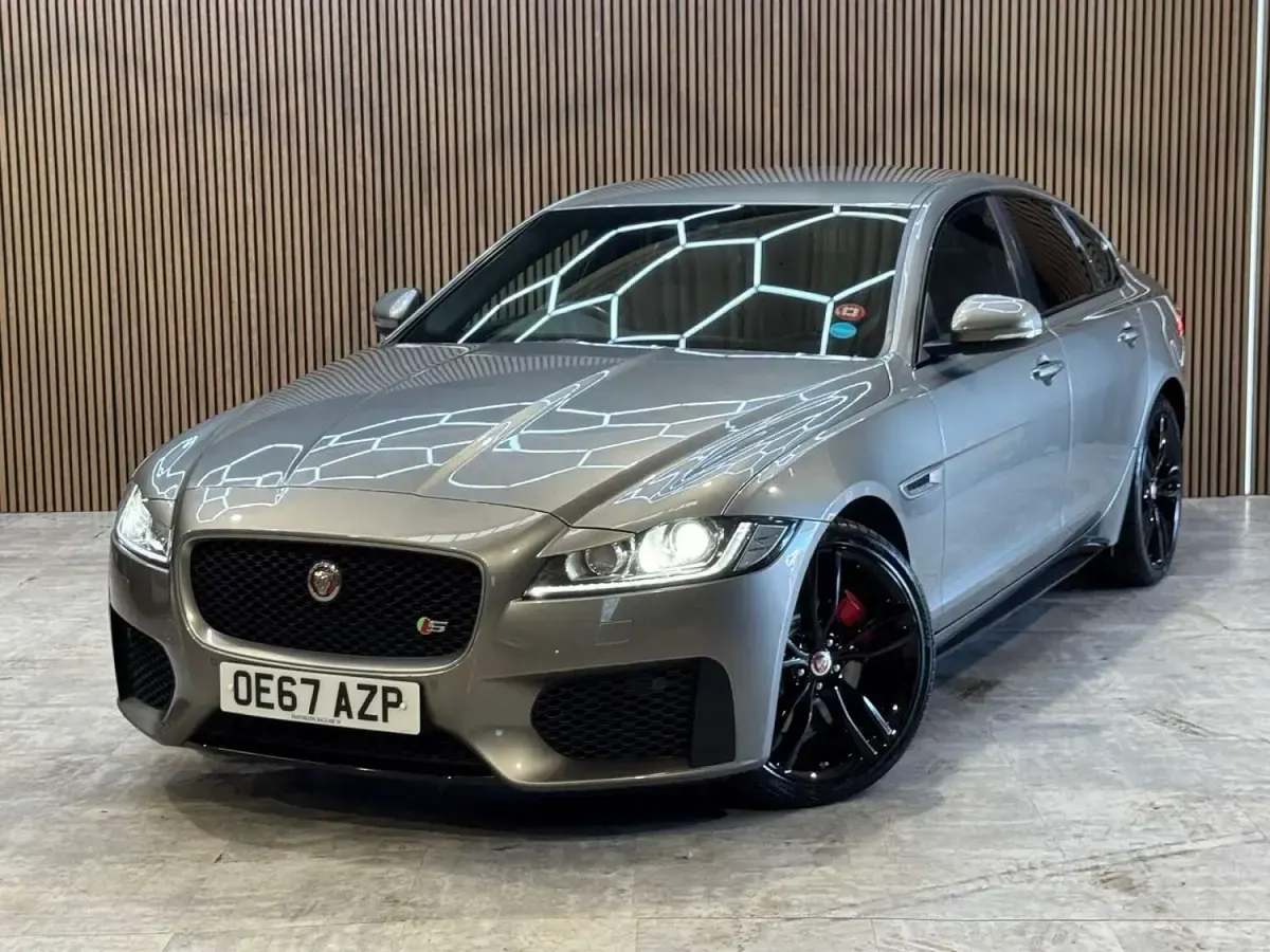 Used Jaguar XF S 300 HP (220 kW) 2017 Silver Sedan