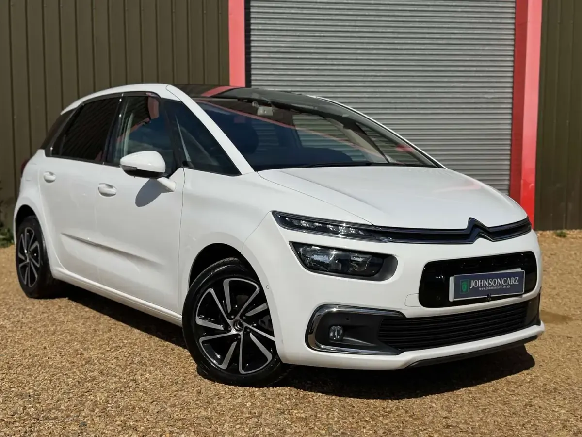 Used Citroën C4 SpaceTourer Flair 2019 White MPV