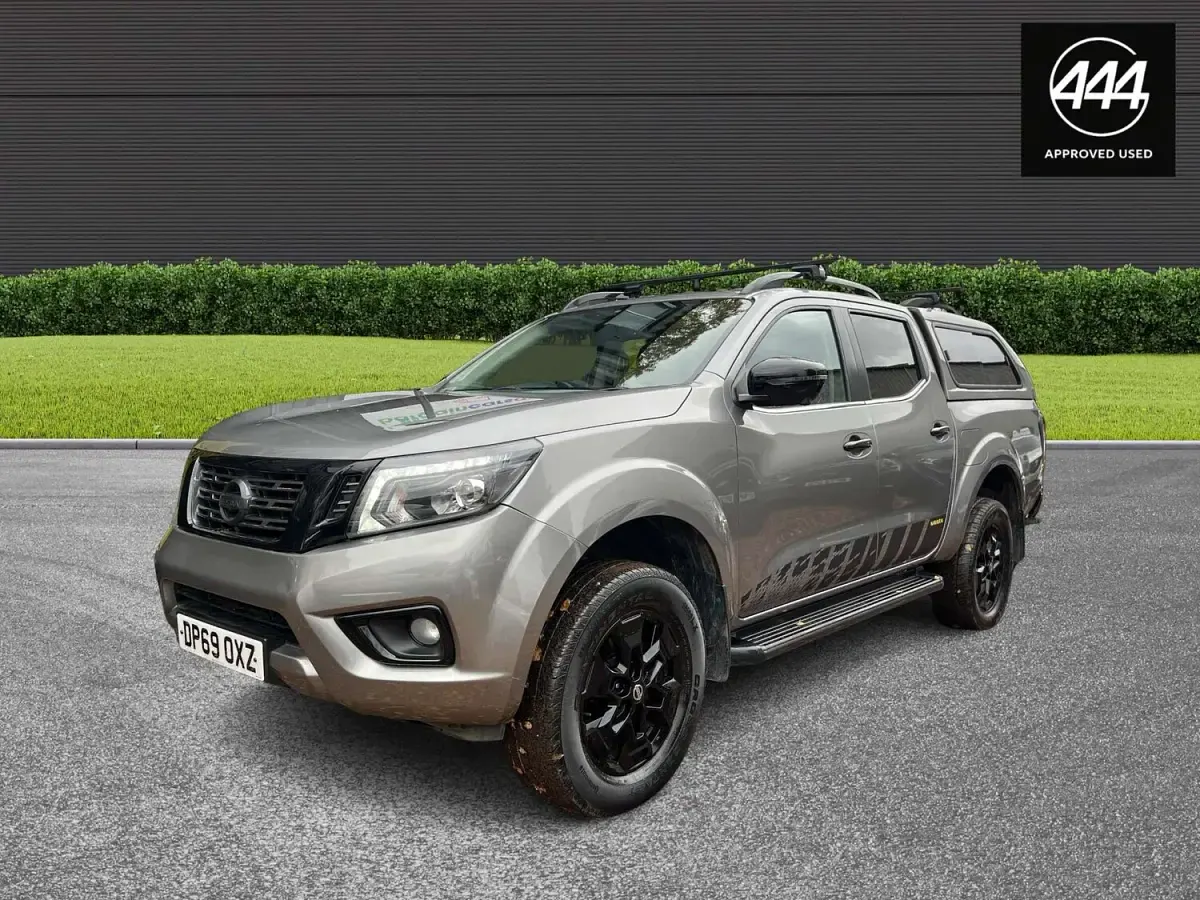 Used Nissan Navara N-Guard 190 HP (139 kW) 2019 Grey Pickup