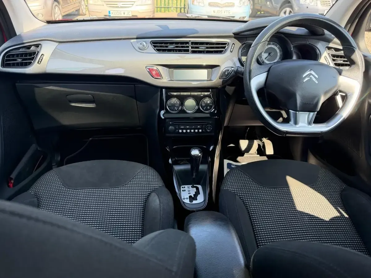 Used Citroën C3 Exclusive 120 HP (88 kW) 2013 Red Hatchback