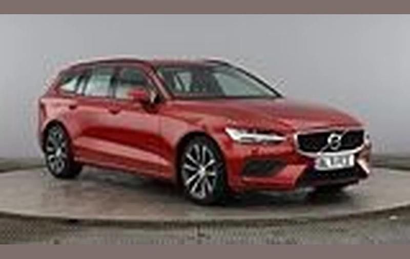Used Volvo V60 Momentum 163 HP (119 kW) 2021 Red Estate