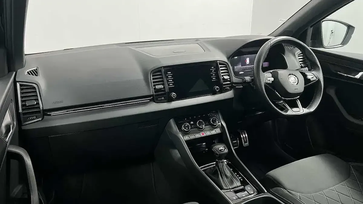 Used Skoda Karoq SportLine 187 HP (137 kW) 2023 Black SUV