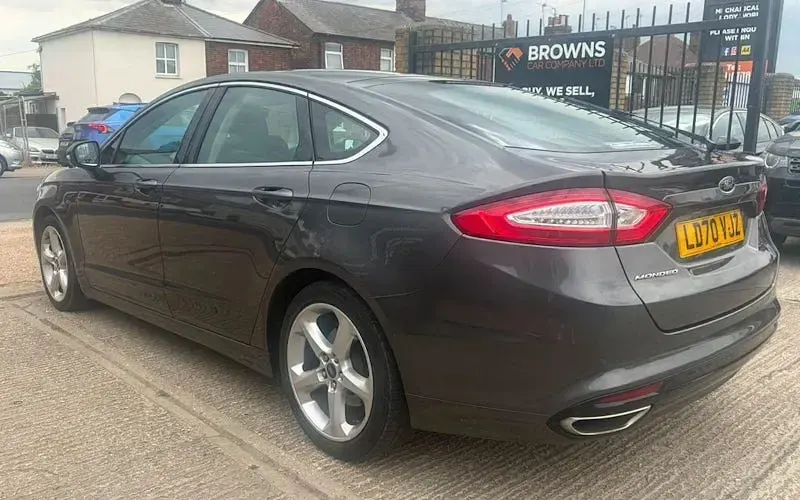 Used Ford Mondeo Titanium 179 HP (131 kW) 2018 Hatchback
