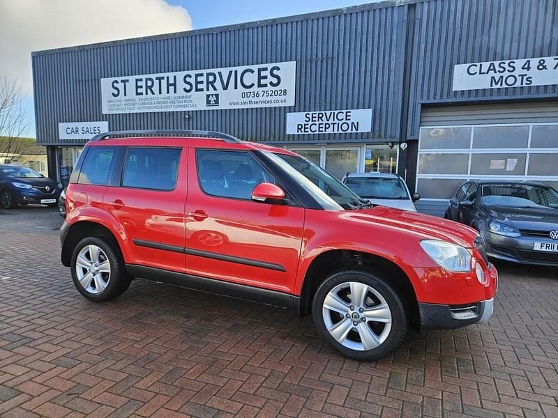 Red Used 2010 Skoda Yeti SE SUV | £5,995 (A bit pricey) - Image 1/4