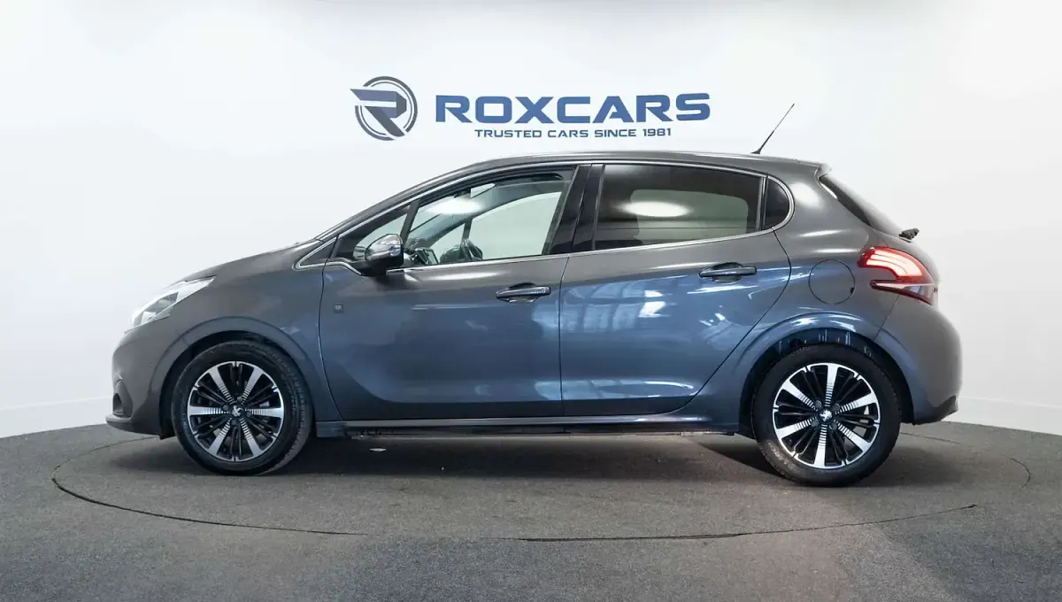 Used Peugeot 208 82 HP (60 kW) 2019 Grey Hatchback