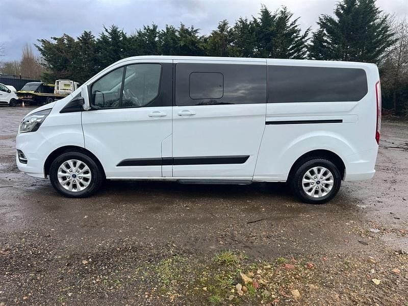 White Used 2020 Ford Tourneo Custom Zetec MPV | £15,500 (Super price) - Image 1/4