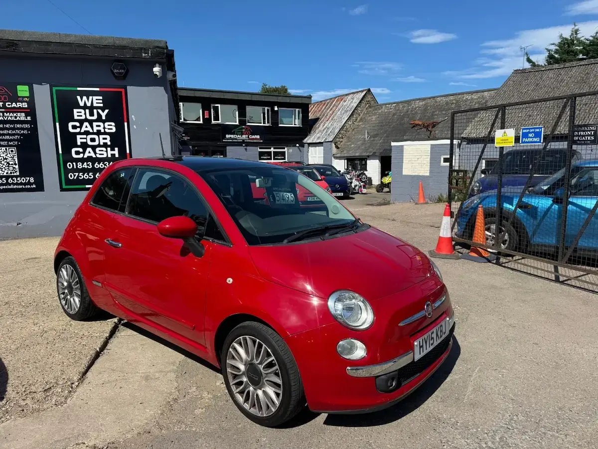 Used Fiat 500 Lounge 2015 Red Hatchback