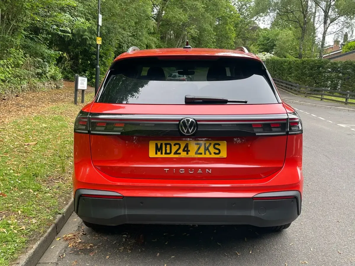 Used VW Tiguan Match 150 HP (110 kW) 2024 Red SUV