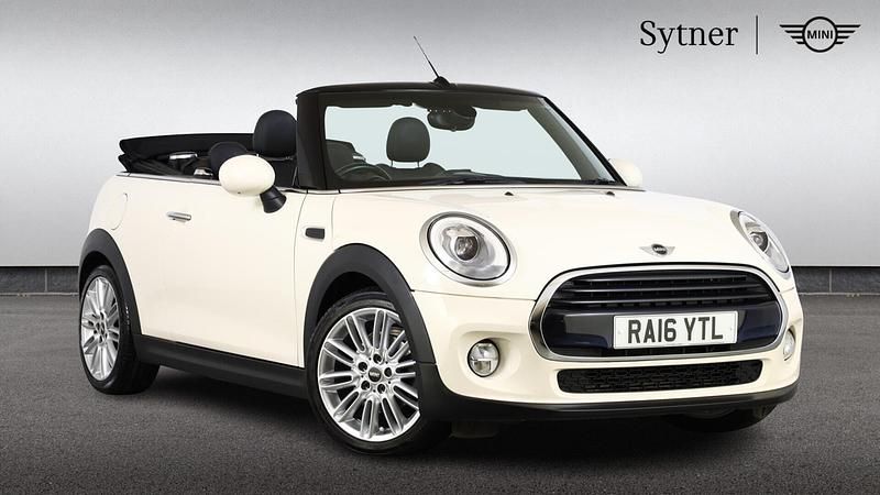 Used Mini Cooper 134 HP (98 kW) 2016 White Hatchback