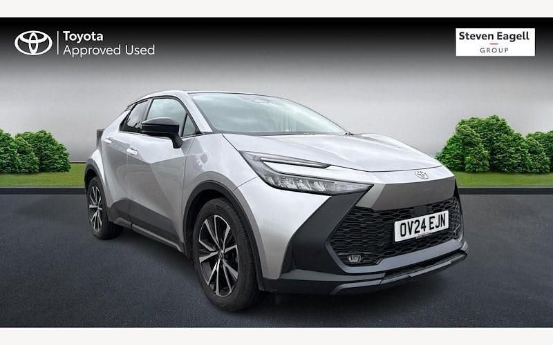 Used Toyota C-HR Design 140 HP (102 kW) 2026 SUV