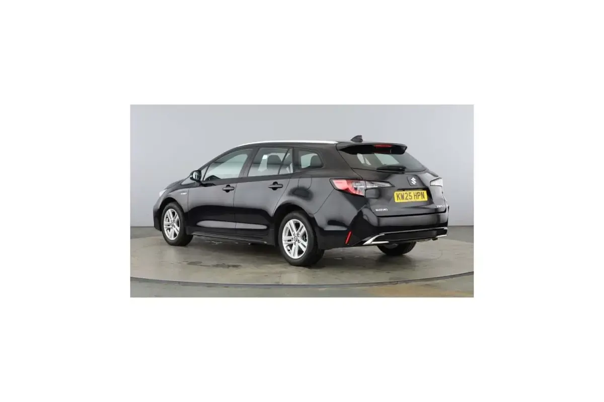 New Suzuki Swace 140 HP (102 kW) 2025 Black Estate