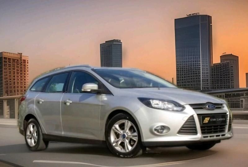 Used Ford Focus Titanium 2012 Silver Estate