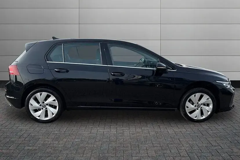 Used VW Golf VIII Style 150 HP (110 kW) 2025 Black Hatchback
