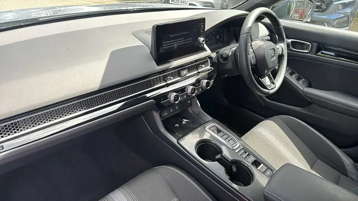 Used Honda Civic Sport 143 HP (105 kW) 2025 Grey Hatchback