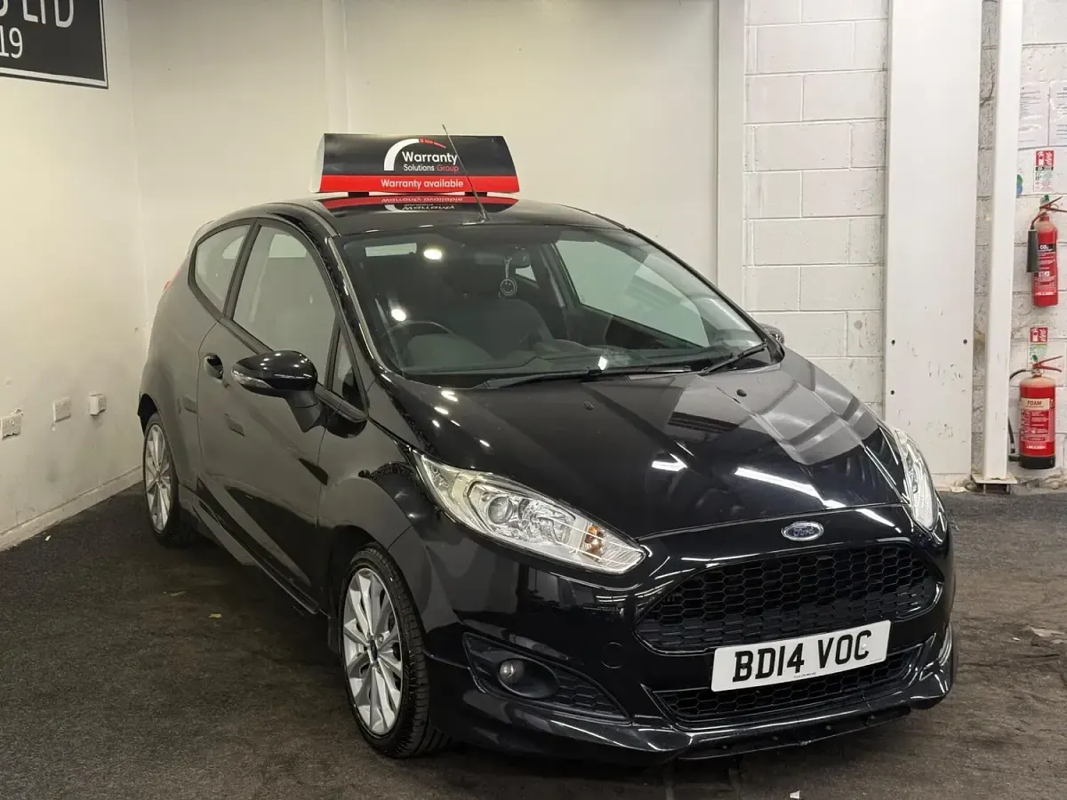 Used Ford Fiesta Zetec 125 HP (91 kW) 2014 Black Hatchback